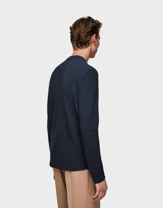 Cropped Full Sleeves T-Shirt